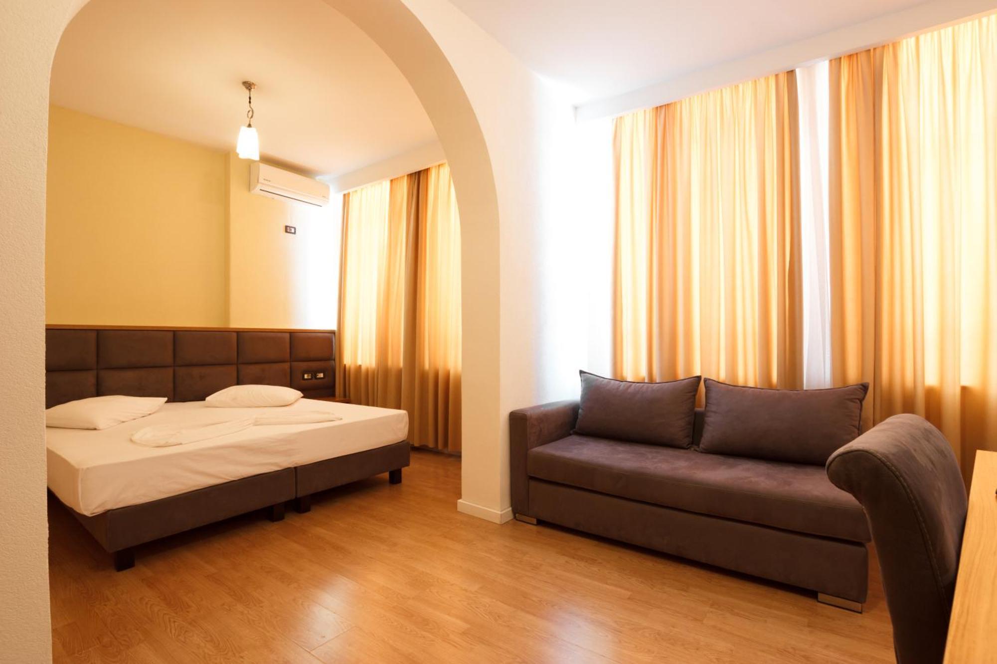 Cajupi Hotel Gjirokastër